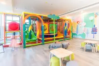S Plaza Suites Hotel - gimnasio