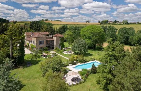 阿杜爾住宿加早餐旅館