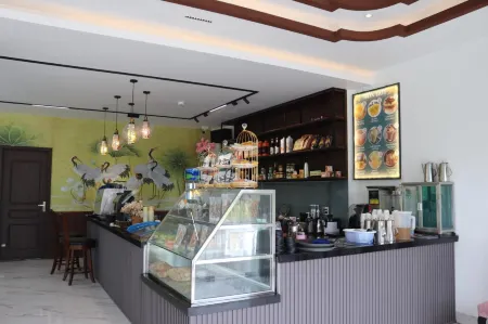 Blue Sea Hue Hotel Отели в г. Phu Duong