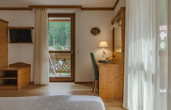 羅莎德利安傑利酒店