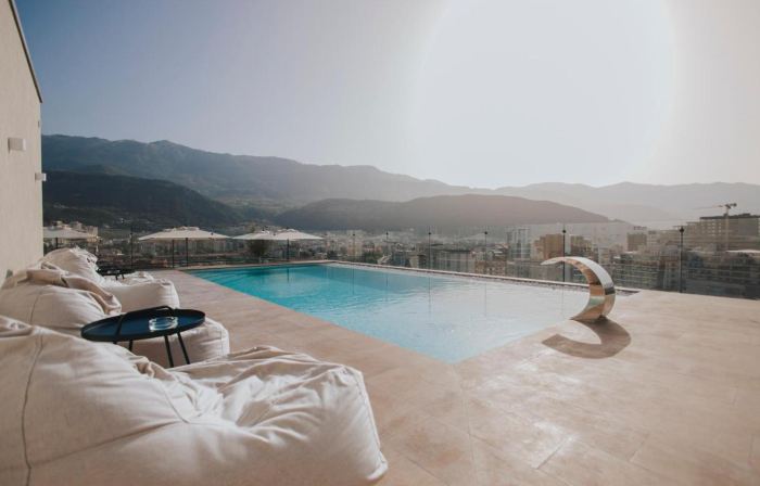 Infinity Hotel & More