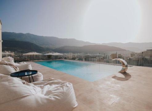 Infinity Hotel & More