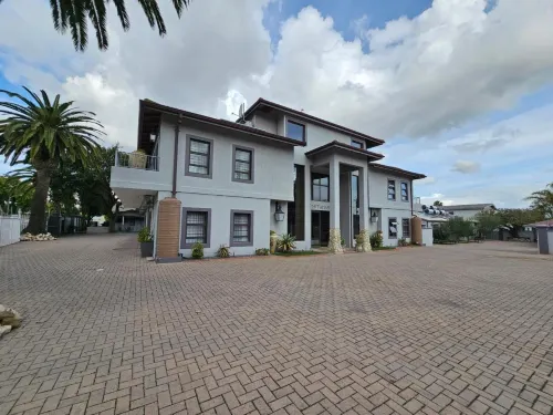 Balmoral Lodge Hotels in Bellville