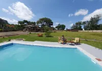 Rafiki Retreat - Pools