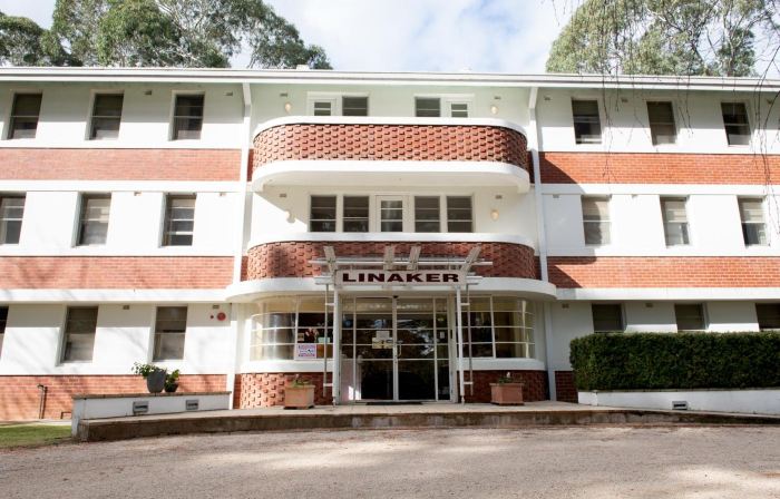 Linaker Motel
