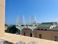 Onlyrooms V - Sea View & Train Station - 오션뷰