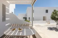 Om Living Milos