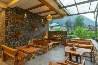 The Social Stays Kasol - Hostels
