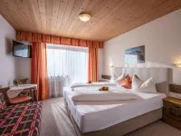 Gasthof Pension Berghof Hotels in Hippach