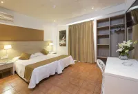 Hostal Adelino