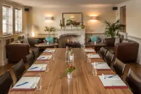 The Chequers Inn Hotels in Beaconsfield