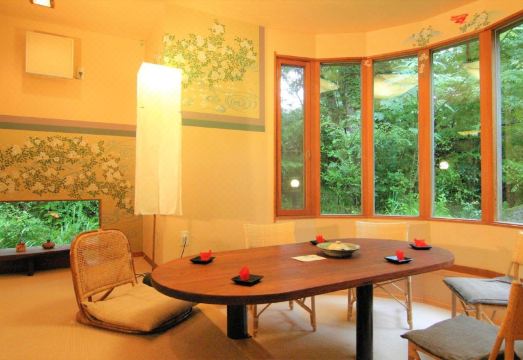 하나후부키의 전통적인 일본식 객실 이미지