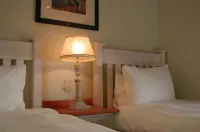 D'Aria Guest Cottages - balcony