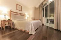 The Grand Dame Hotel Hotels in Ілойло