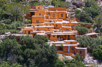 Aspros Potamos Hotels in Makris Gialos