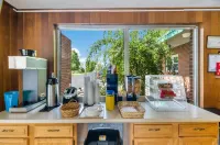 Alpine Motel Hotels in Abingdon