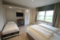 Bundt's Hotel & Gartenrestaurant Hotels in Finkenwerder