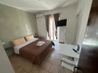 Mondo House