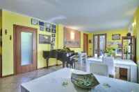 B&B-Foresteria Casa Della Musica Lake Como Hotels in Mandello del Lario