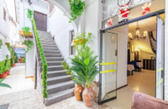 Hotel Campanario