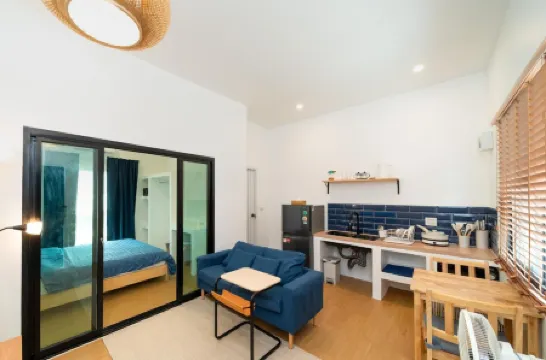 Homely Home Khao lak Отели рядом с достопримечательностью «Small Sandy Beach»