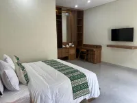 Sadira Co-Living Seminyak - 3 星級