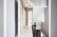 S54 - Private Rooms in the City Center