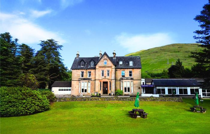 The Caledonian Claymore Hotel