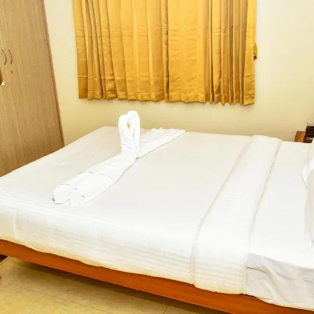 Coral Shelters Service Apartments Ponmeni