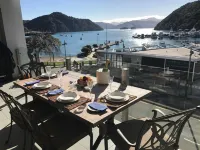 Picton Waterfront Apartments Hotels in Picton