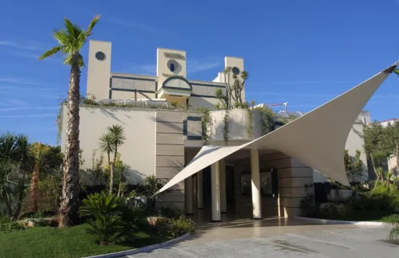 尼科泰爾巴列塔酒店