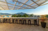 Kontena Hotel - Mountain view