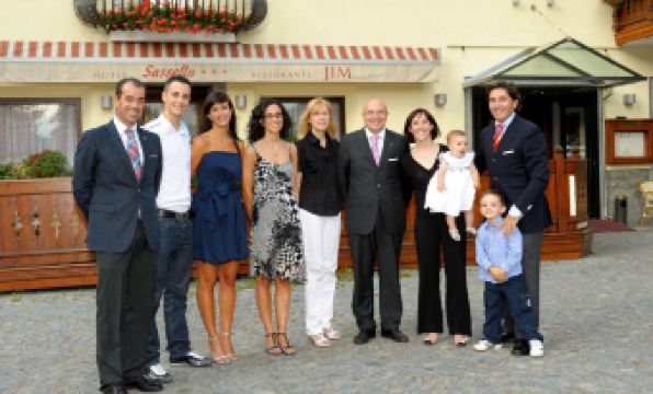 Hotel Sassella - Housity