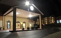 Grand View Inn & Suites Hotels near Hanes
