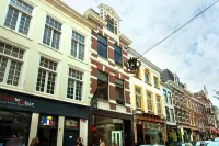 Stayci Serviced Apartments Royal Palace - Homestays