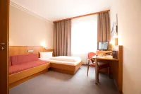 Neumaiers Hirsch -Gasthof Und Landhotel Hotels in WeiBenhorn