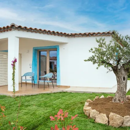 Aqua Sardinia Boutique Hotel Отели рядом с достопримечательностью «Пляж Ла-Чинта»