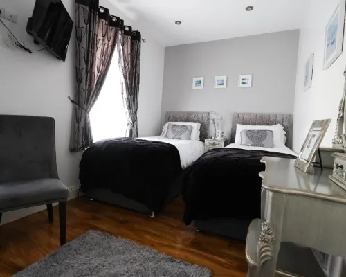Mandalay Hotels in Portrush