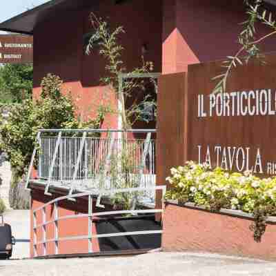 Il Porticciolo Hotel Exterior