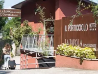 Il Porticciolo Hotels in Laveno-Mombello