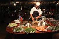 Club Fiji Resort - breakfast