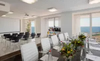 Island Luxurious Suites Hotel Hotel di Netanya