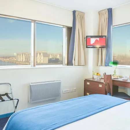 Hôtel les Gens de Mer Dunkerque by Popinns Hotels in Dunkerque