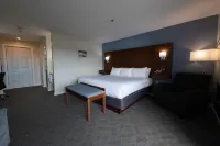 Ledges by the Bay Hotels in Rockland