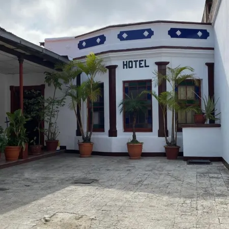Hotel Malybu Отели рядом с достопримечательностью «Рельефная карта Гватемалы»