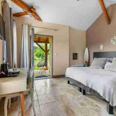 Logis Hôtel l'Auberge de Larressingle Rooms