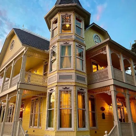 Sunbright Inn