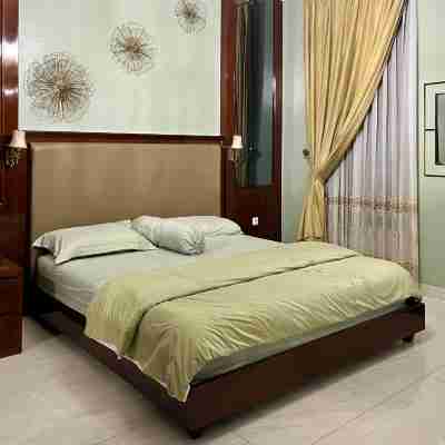 Ndalem Bu Fit Villa Rooms