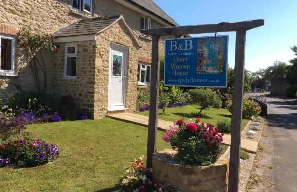 安靜婦人別墅酒店