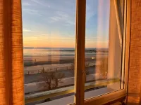 Acadie Saint Victor - Hôtel Restaurant - Face Mer - Chatelaillon Plage Hotels in Chatelaillon-Plage